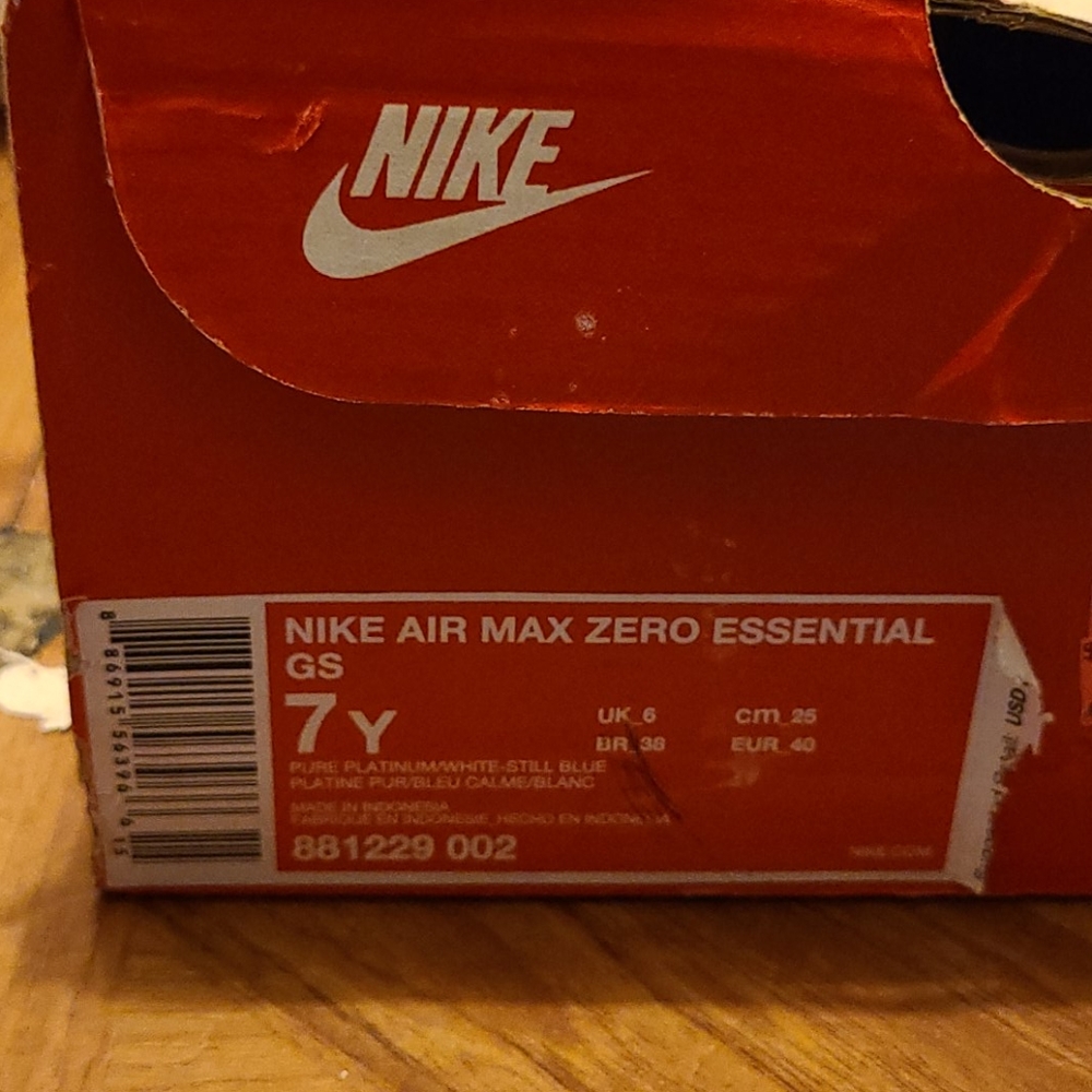 Nike air max zero essential